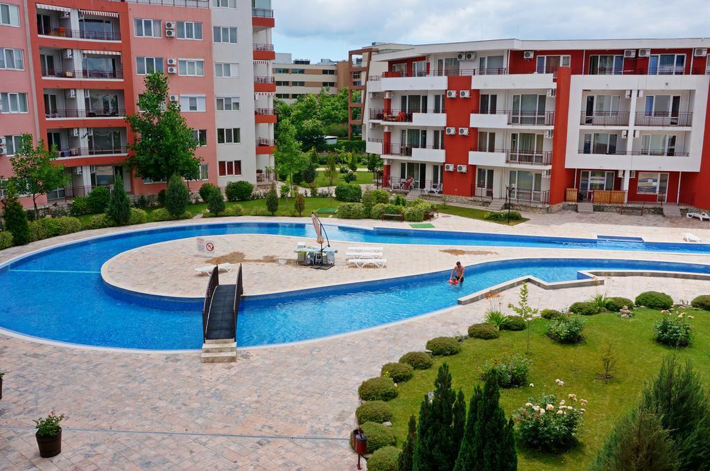 Gt Privilege Fort Beach Apartments Elenite Exteriör bild