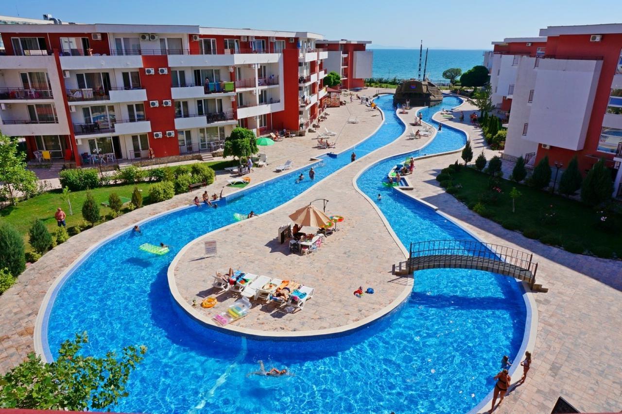 Gt Privilege Fort Beach Apartments Elenite Exteriör bild
