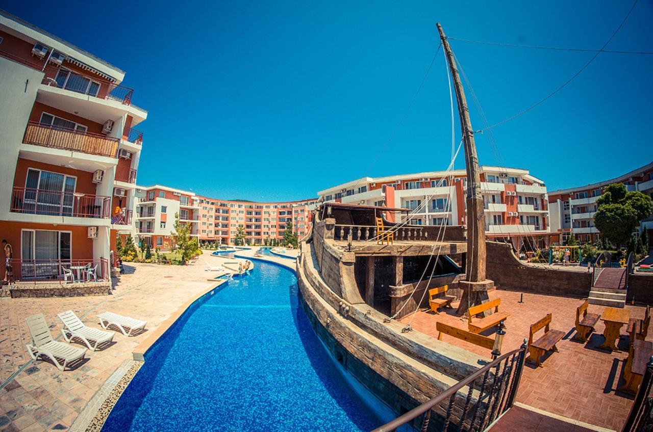 Gt Privilege Fort Beach Apartments Elenite Exteriör bild