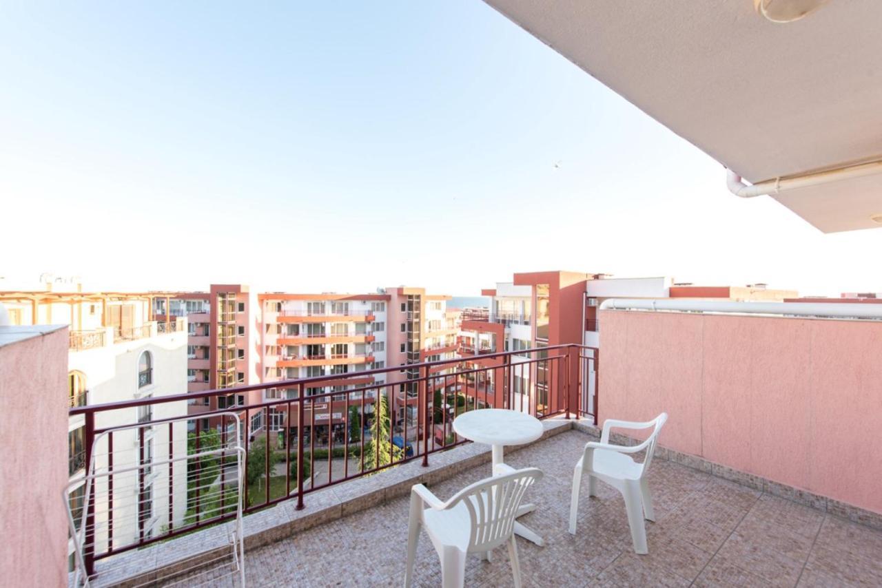 Gt Privilege Fort Beach Apartments Elenite Exteriör bild